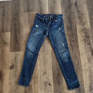 American Eagle Outfitters Men’s Dark Blue Skinny Jeans with Light Distressing